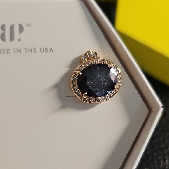 Stunning Gold and Black Earrings by BP Wild orbiting Hearts - Picture 3 of 4